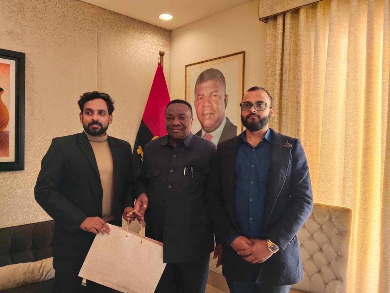 Caliche meeting with the Ambassador of Angola