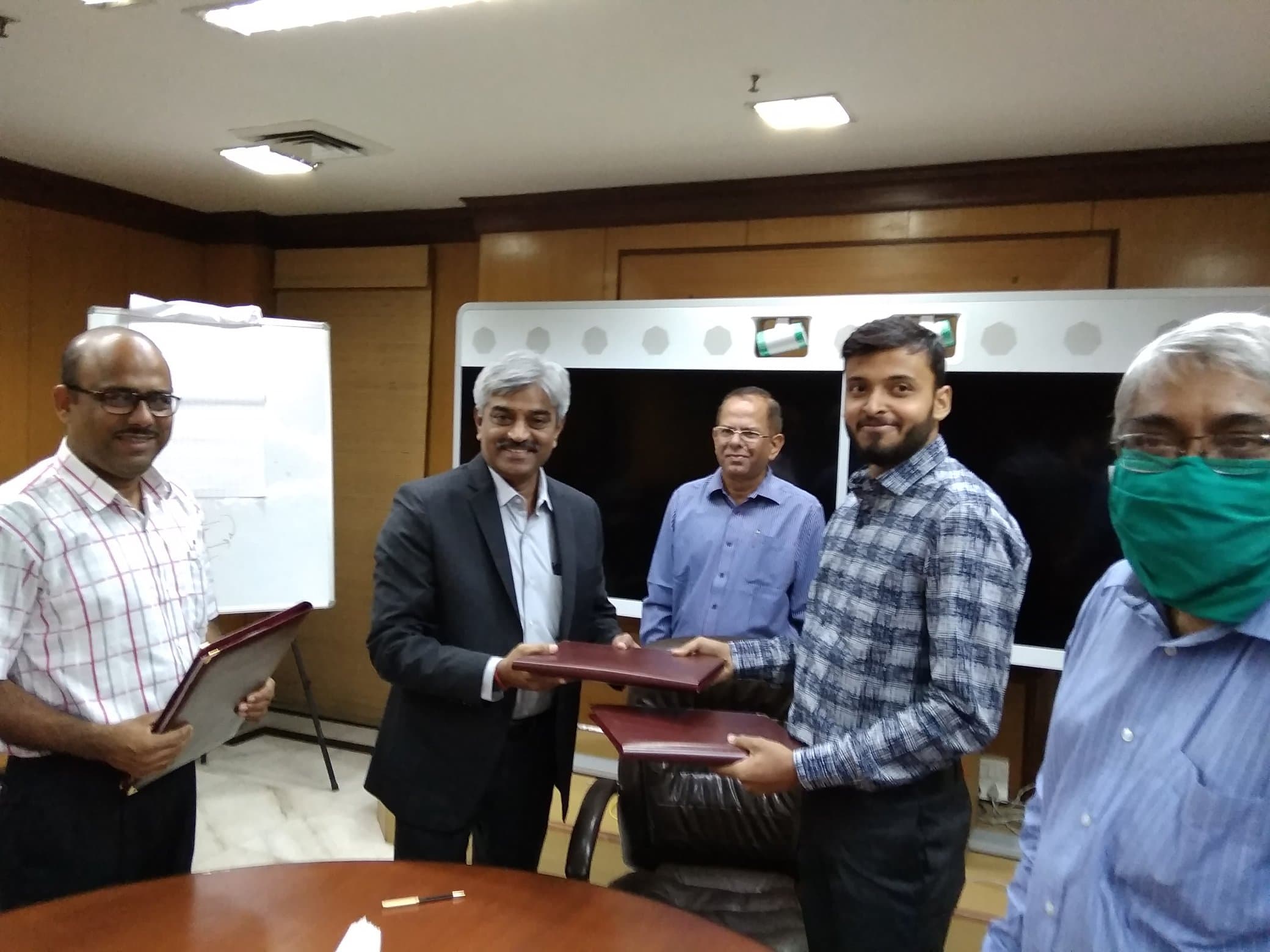 Tripartite Agreement signing between Caliche, IIT Guwahati and Oil India Limited 2018